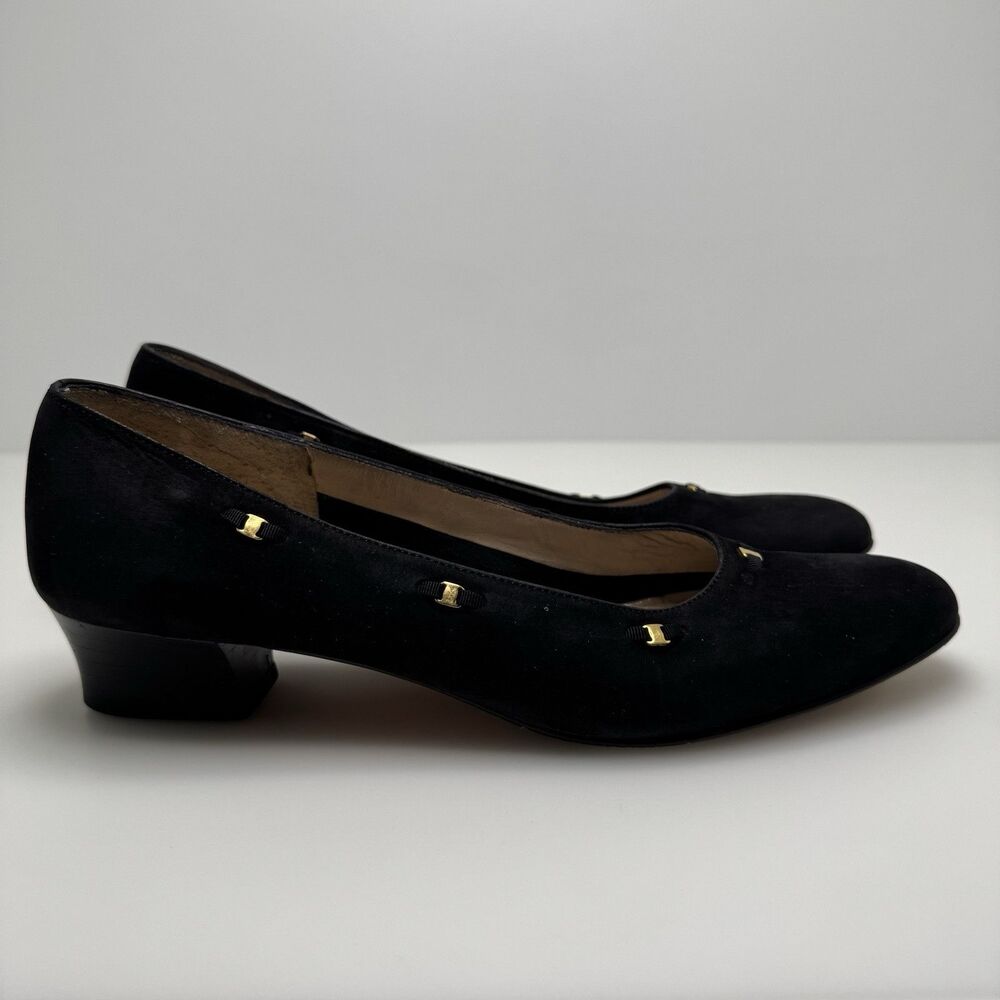 SALVATORE FERRAGAMO Black Nubuck Gold Hardware Pump Heels Size 7 AAAA 4A Narrow - Picture 12 of 12